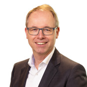 Dit is een foto van {0}.